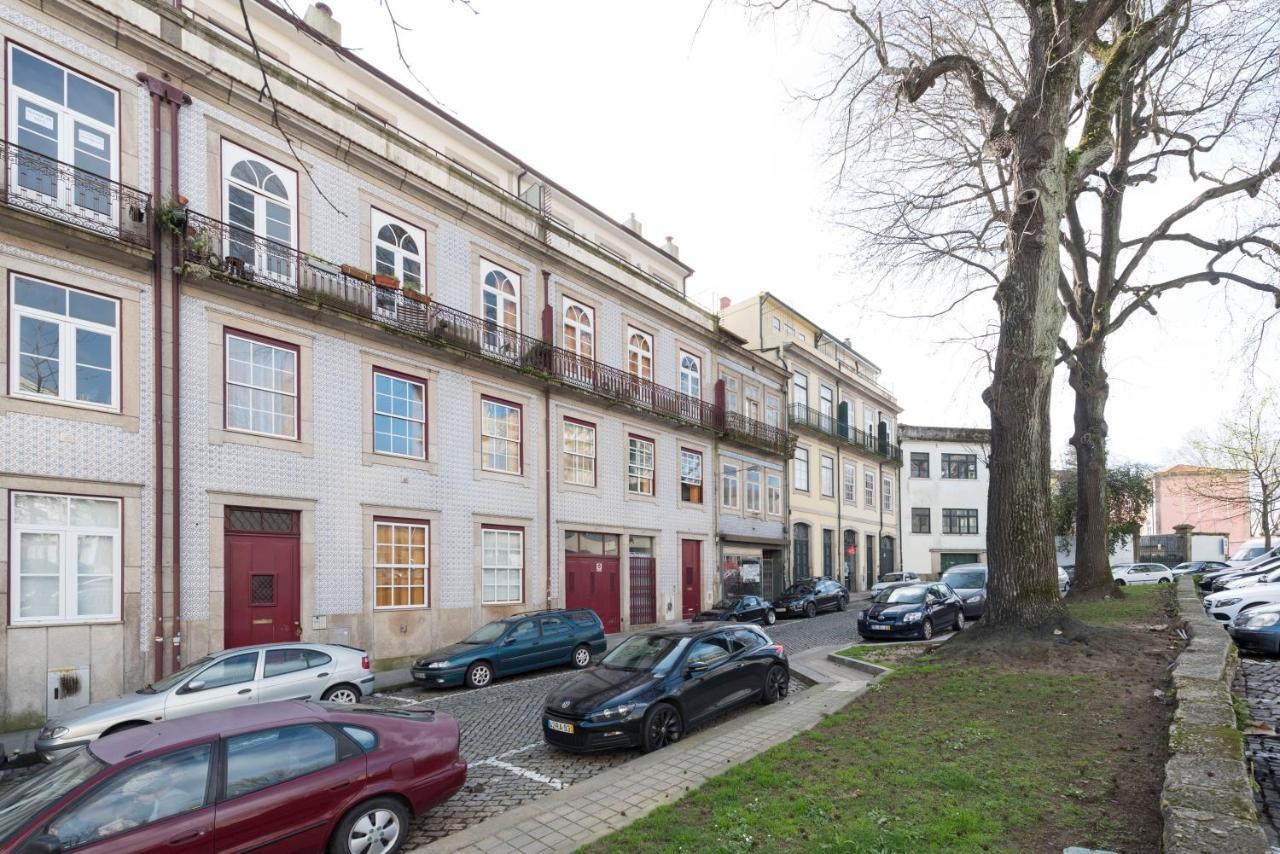 Lovelystay - The Porto Getaway Duplex - Free Parking Exterior foto